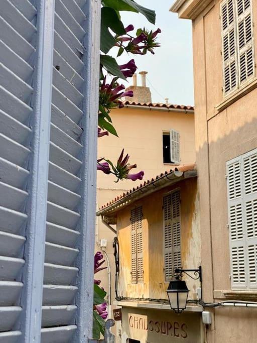 Click! Casa Lamartine Fabulous Ideal Location Walk To All!!! Каси Екстериор снимка