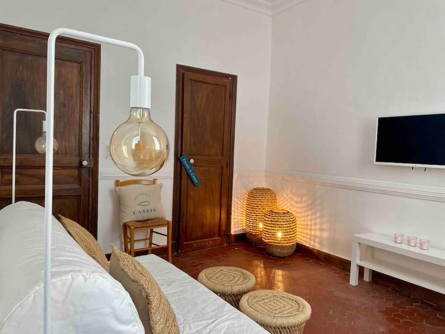 Click! Casa Lamartine Fabulous Ideal Location Walk To All!!! Каси Екстериор снимка