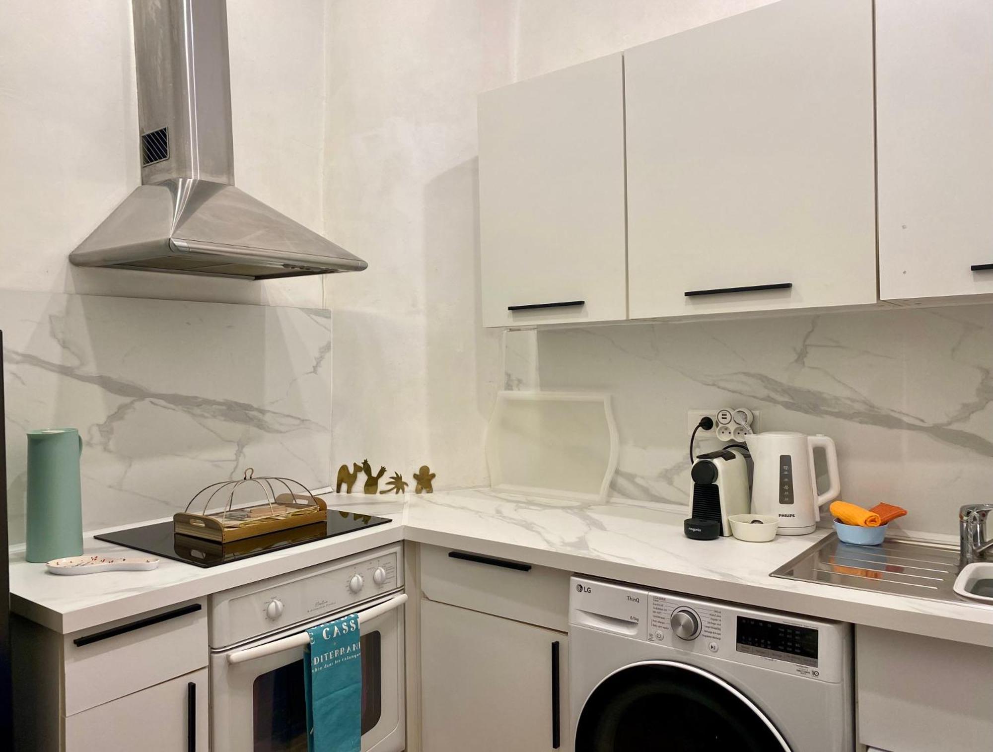 Click! Casa Lamartine Fabulous Ideal Location Walk To All!!! Каси Екстериор снимка