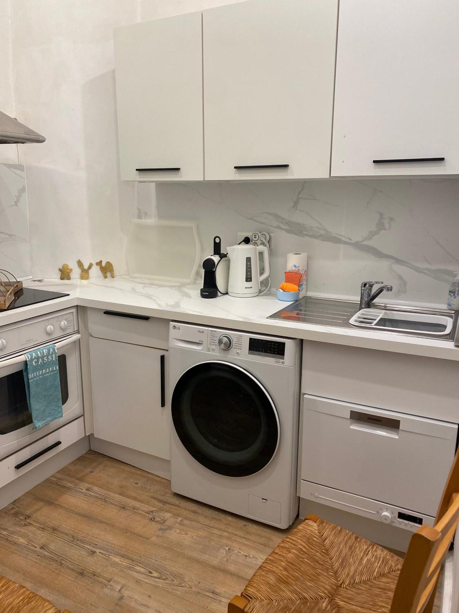 Click! Casa Lamartine Fabulous Ideal Location Walk To All!!! Каси Екстериор снимка
